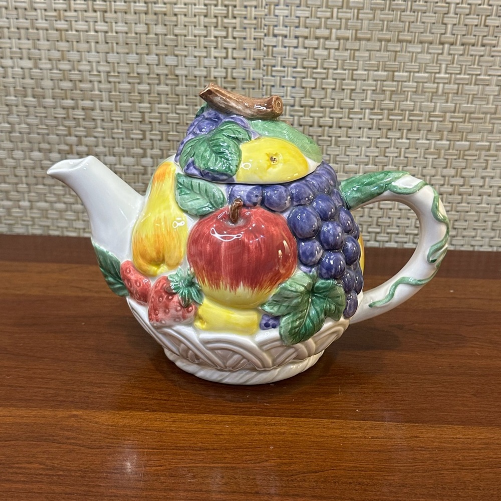 🌟HP🌟VTG 1980s Ceramic Fruit Basket Tea Pot Music Box Otagiri My Favorite Thing